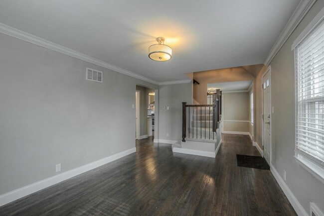 Photo - 7728 Walnut St