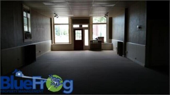 Photo - 68 Racine St