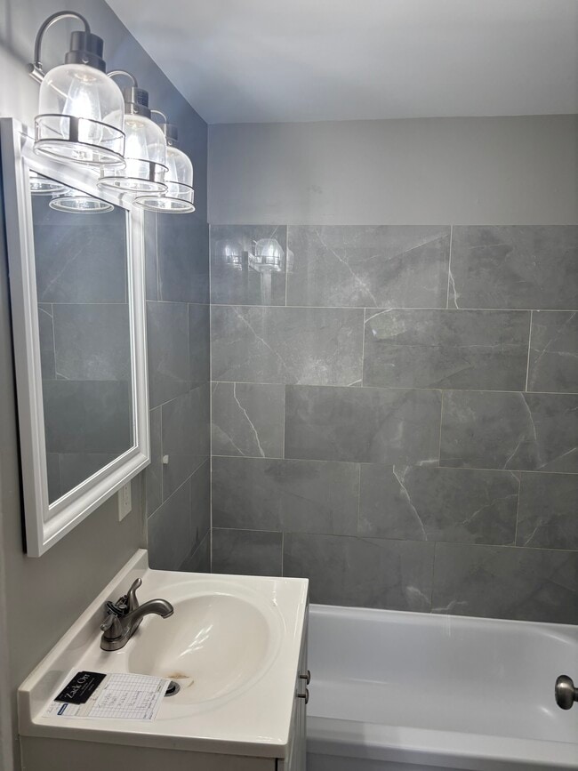 Photo - 421 Pine St Unit C