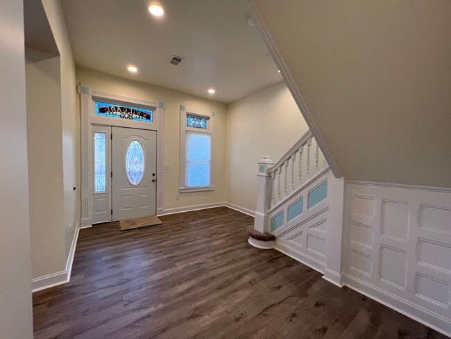 Photo - 2205 Spring St