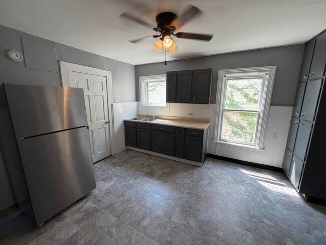Photo - 170 Lancaster St Unit 2