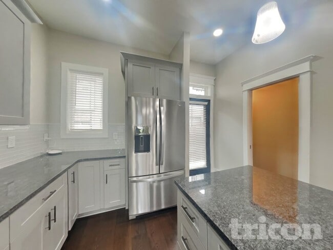 Photo - 6813 Charlotte Pike