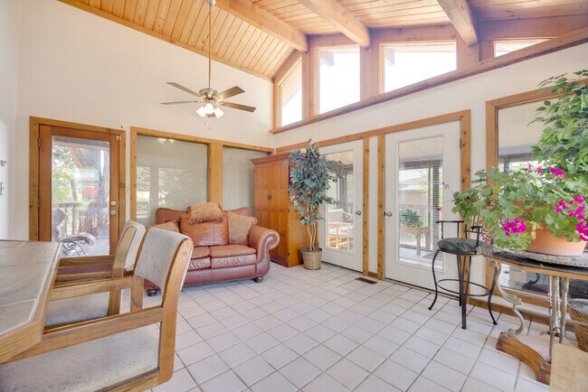 19 Crescent Ln Unit SI ID1546447P
