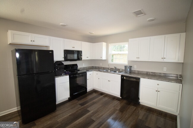 Photo - 304 S Bridgeport Dr