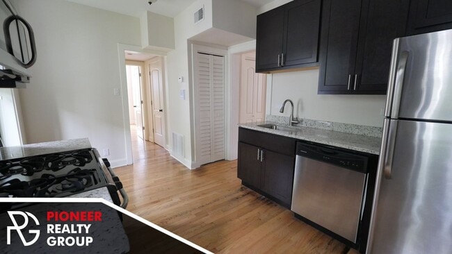 Photo - 4034 N Ashland Ave Unit 4036.5GDS