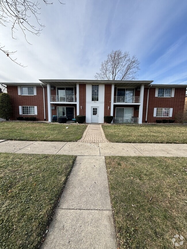 Building Photo - 12818 Carriage Ln Rental