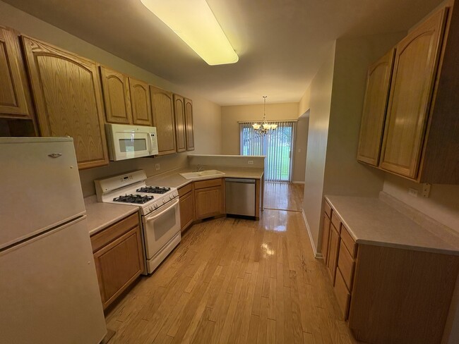 Photo - 2221 Stoughton Dr Unidad 0