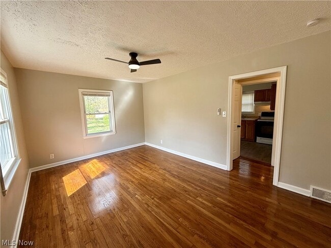 Photo - 857 Kennebec Ave