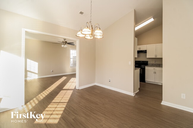 Photo - 4705 Meadowcroft Rd