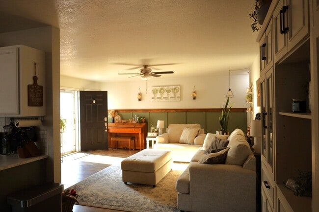 Photo - 1732 Challis Dr