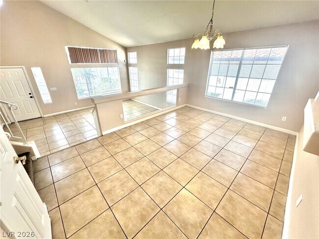 Photo - 2514 Quail Canyon Ave