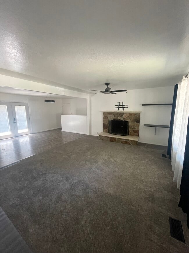 Photo - 3838 S Sunnyvale Dr