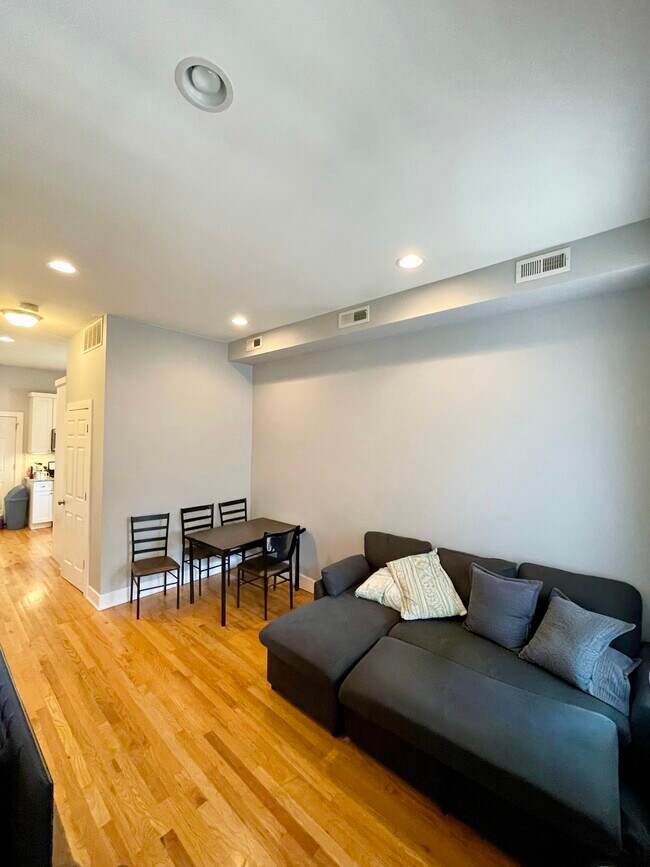 Living Room/Dining - 2135 S Fairfield Ave Unit 2