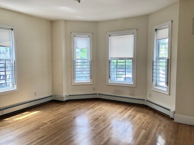 Photo - 14 Schiller St Unidad 1