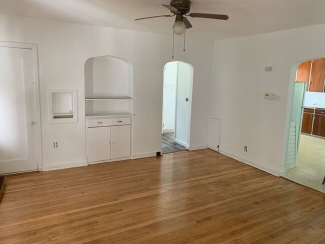 Photo - Adabell Coolidge Unit 2022 Coolidge Court