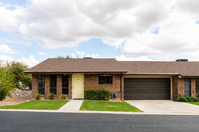 Building Photo - 55 W 400 S