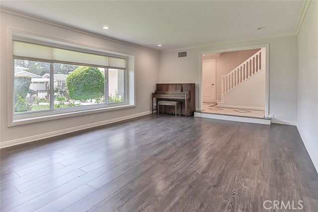 Photo - 19051 Los Alimos St