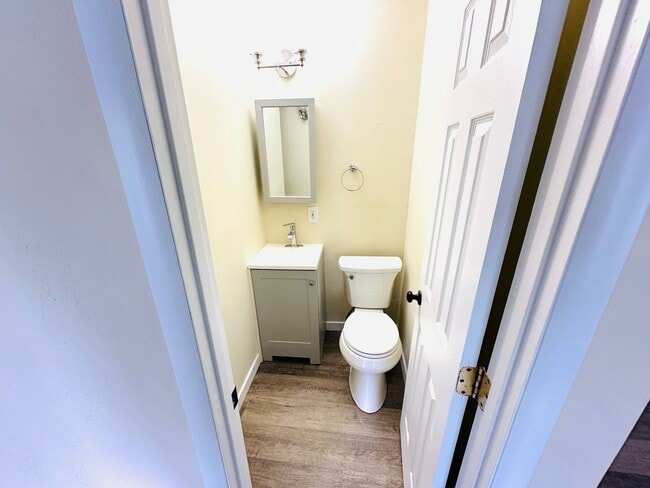 Photo - 234 Franklin St Unit 2nd Floor