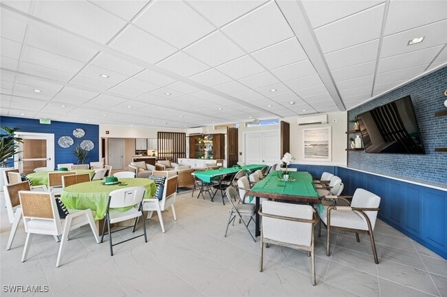 Building Photo - 3410 Gulf Shore Blvd N Unit 403