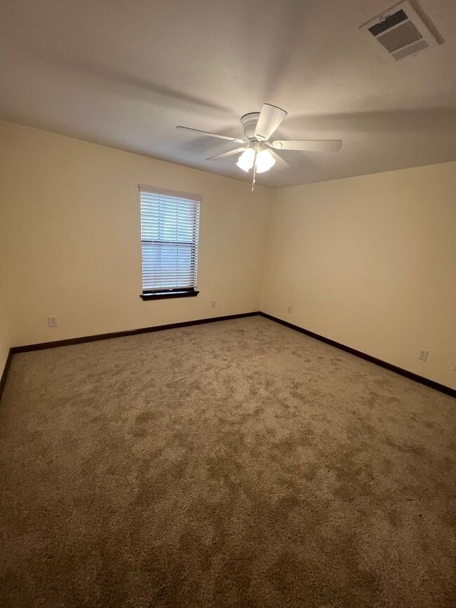 Photo - 1233 Cross Creek Cir