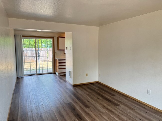 Photo - 117 Lea Ave