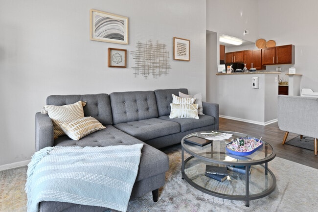 Oak Run Apartments - Oak Run Apartments
