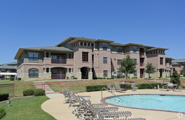 Sundeck - Magnolia at Village Creek