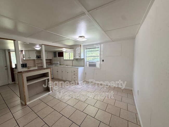 Photo - 106 Fontenot Rd