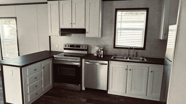Photo - 400 29th Ave