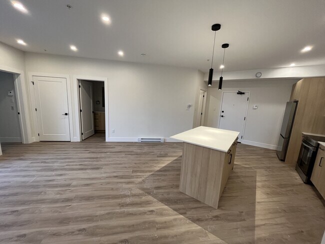 Photo - 1035 Melanson Rd Unité 107