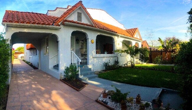 Building Photo - 1927 Hauser Blvd Rental