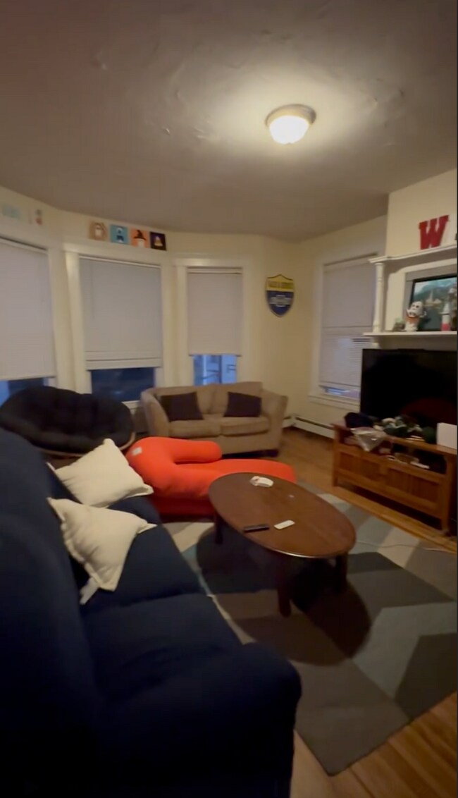 Photo - 107 Highland St Unidad 3L