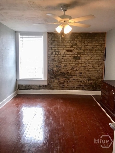 Building Photo - 41 Whitaker St Unit A