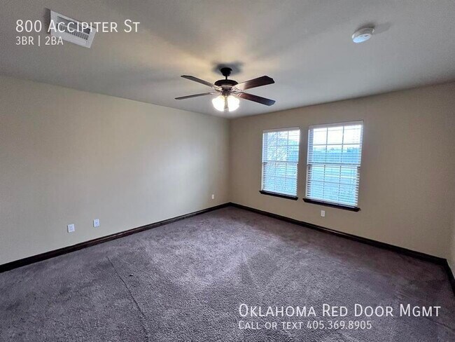 Photo - 800 Accipiter St