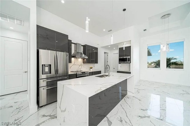 Photo - 1438 Embers Pkwy W