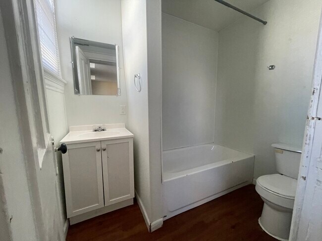 Photo - 1-Bedroom Newport, KY Unit 1