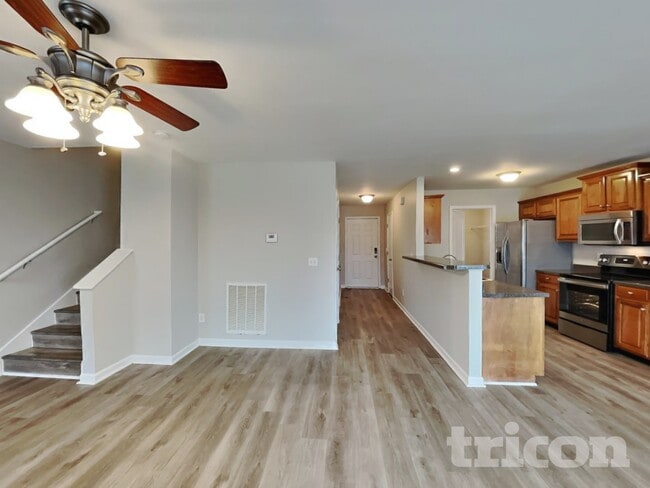 Photo - 401 Parrish Hill