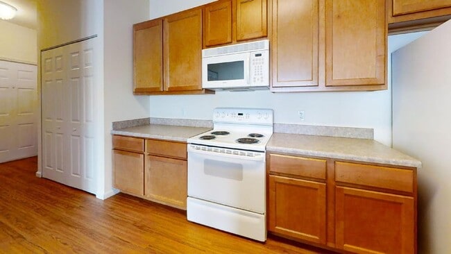 Photo - Windsor West Apartments