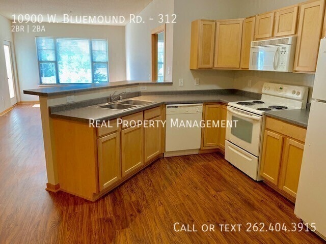 Photo - 10900 W Bluemound Rd