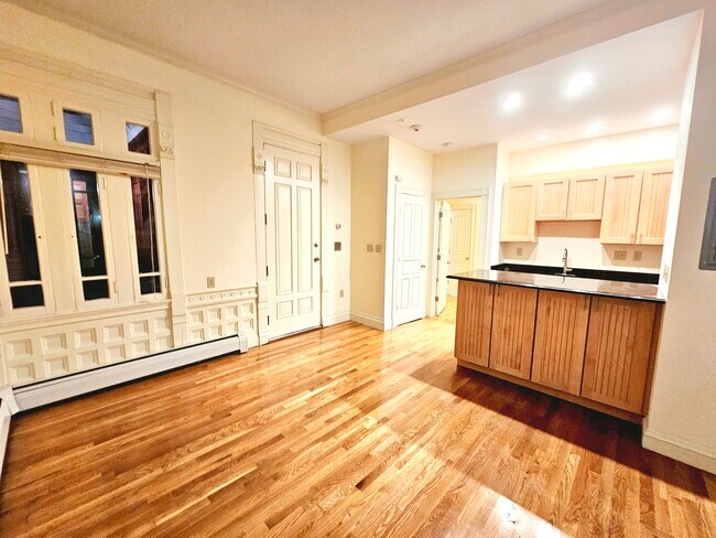 Photo - 197 Commonwealth Ave Unit 1