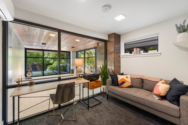 Photo - Jet on Boylston