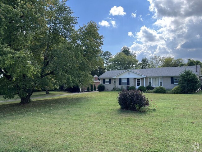 Building Photo - **WELL LOVED ONE LEVEL RANCH HOME WITH BEA...