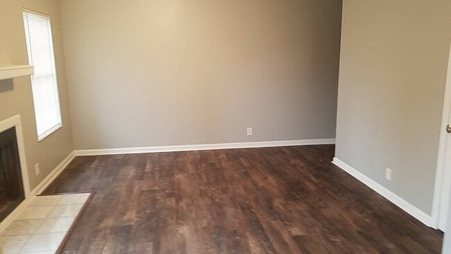 Photo - 9157 Cedarpark Ln NW