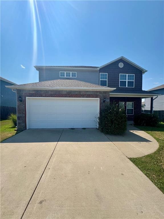 Building Photo - 704 SW Loudon Dr Rental