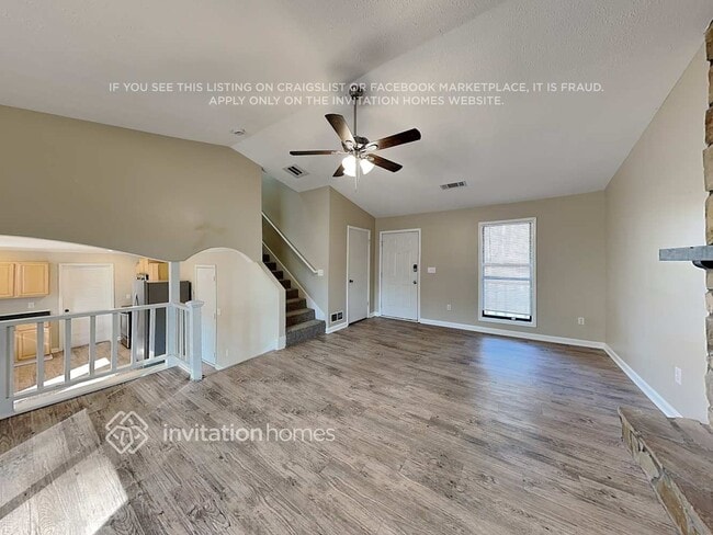 Photo - 2996 Fetlock Dr SW