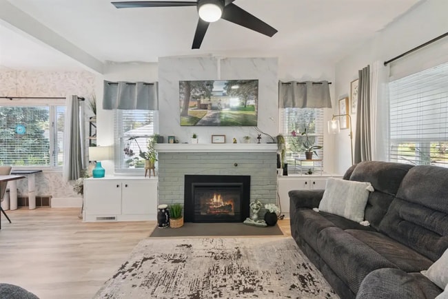 Photo - 1108 Hawthorne Ave