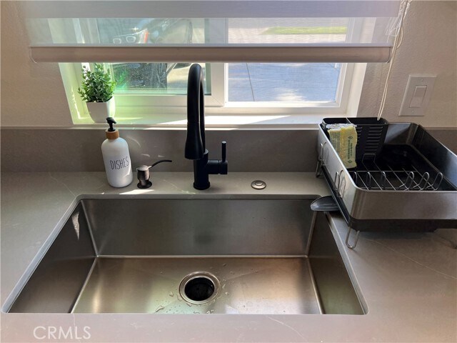 Photo - 3593 Thor Ave