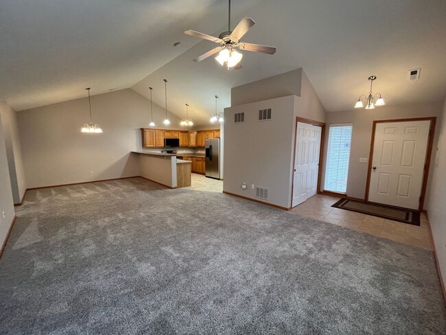 Building Photo - 8528 Flintlock Cir Rental