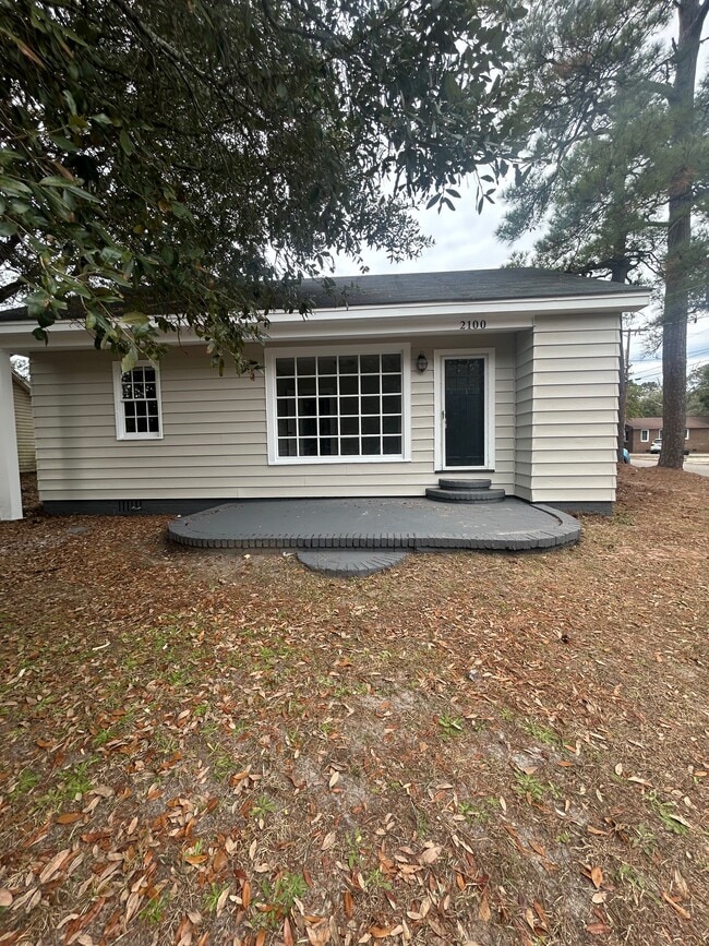 Building Photo - 2100 Woodward Dr