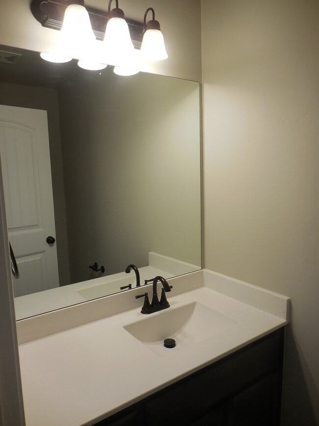 Photo - 118 NE 23rd St Unit J